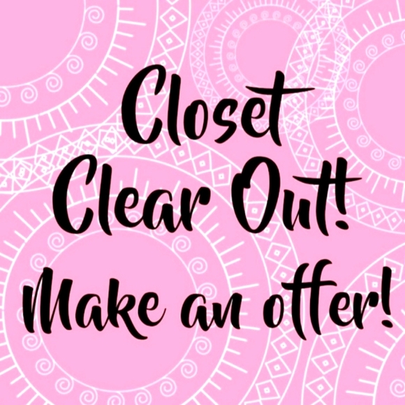 Closet clear out sale - Picture 1 of 1